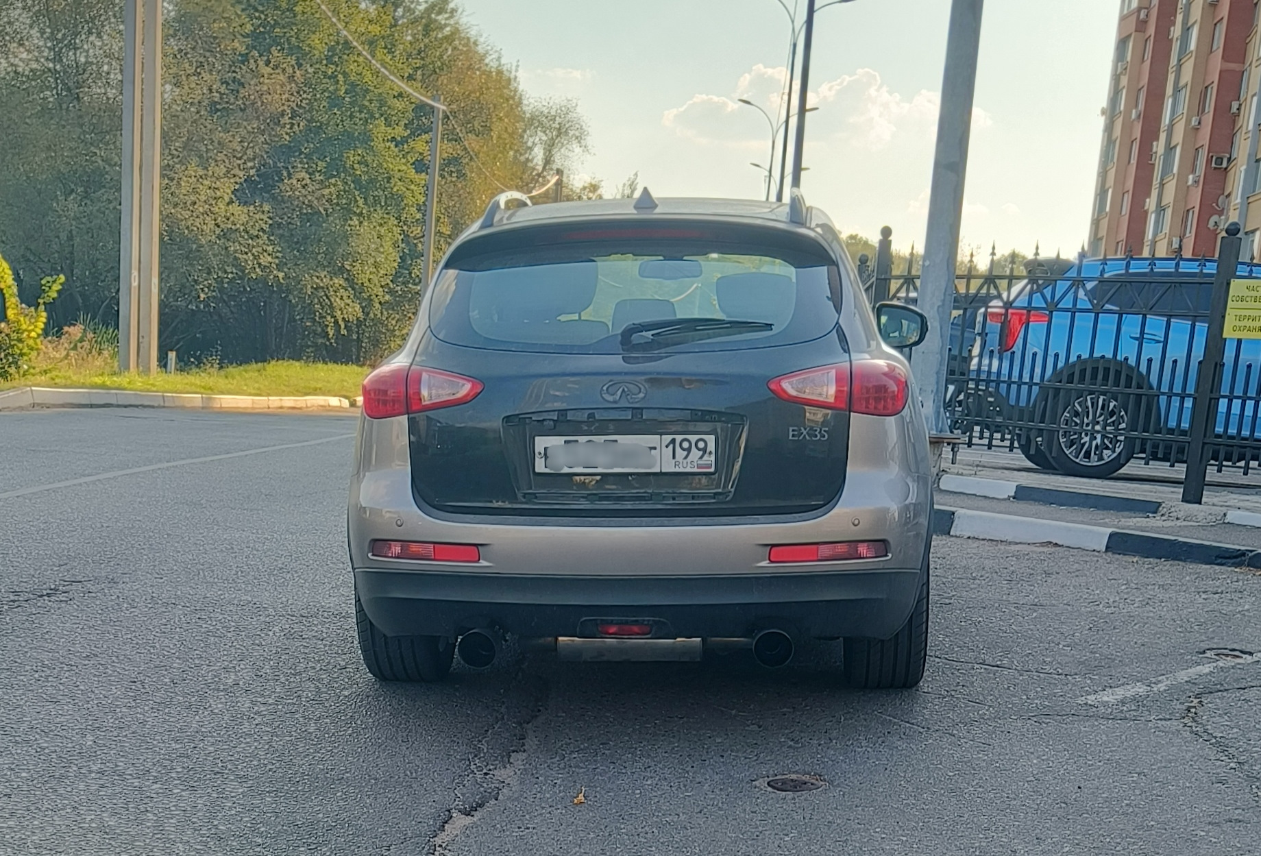 Поменял задние форточки — Infiniti EX бензин, 3,5 л, 2008 года