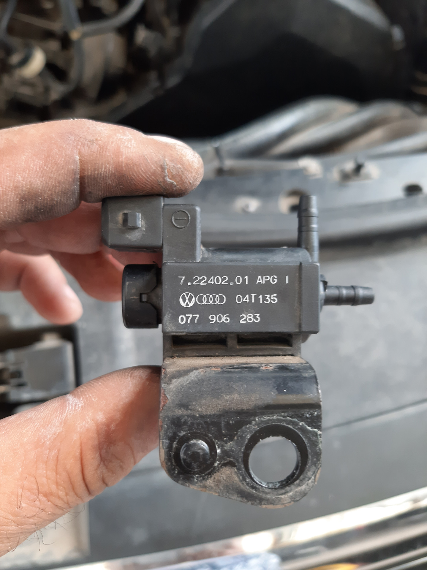 077198327A или 004538 hella — Volkswagen Touareg (1G) бензин, 4,2 л ...