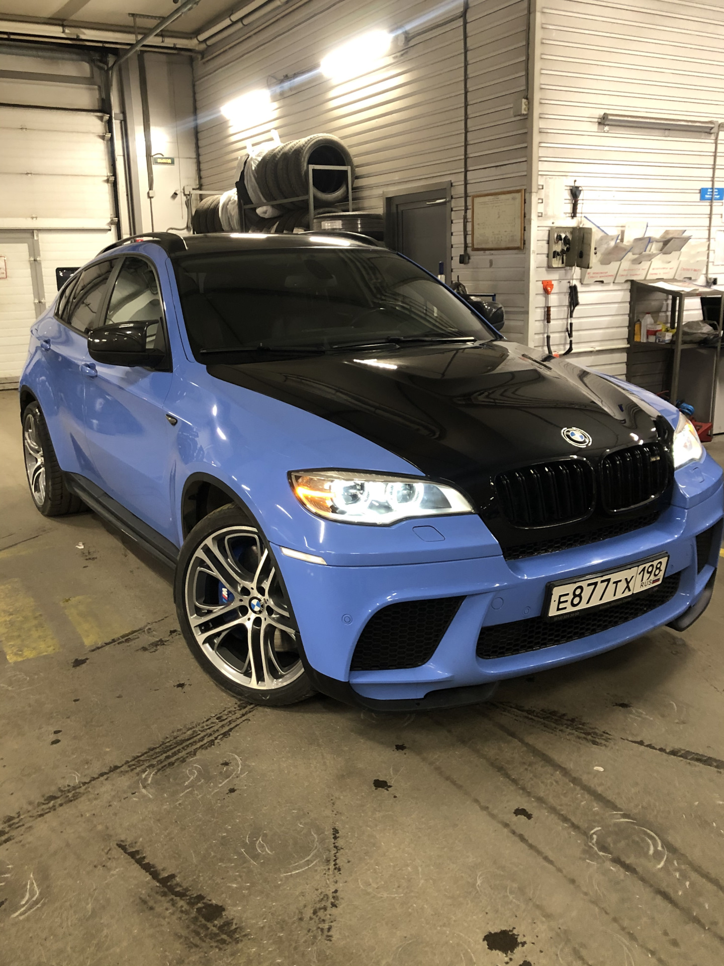 Стекло боковое опускное (Сзади/ Слева/ Цвет зеленый) BMW X6 08-14