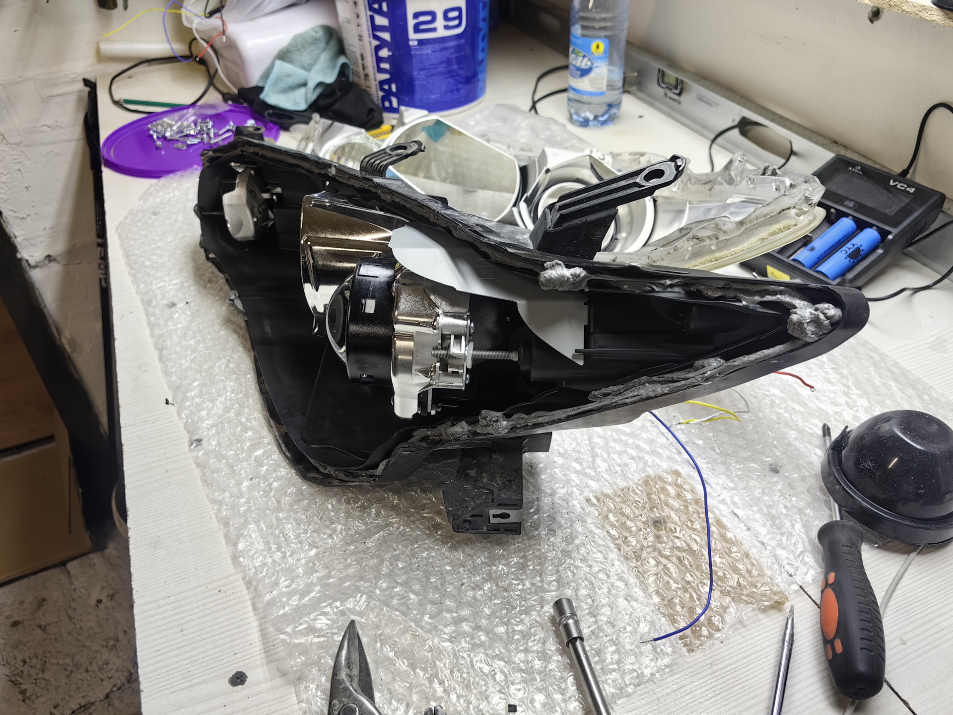 Установка Bi-LED линз Aozoom A3+ — Toyota Wish (AE20) бензин, 1,8
