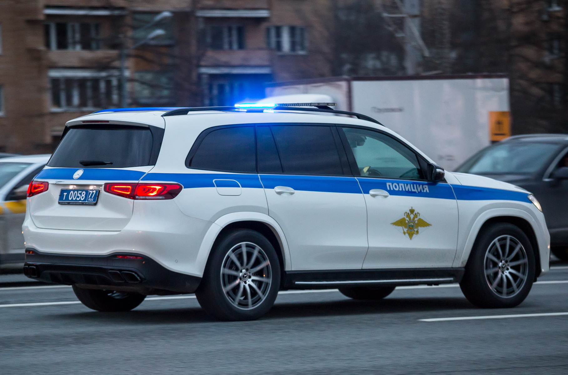 Патруль в Бабушкинском районе задержал женщину с мефедроном