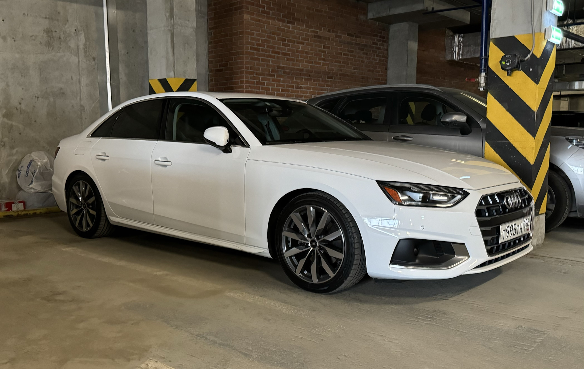 Eibach -30mm — Audi A4 Avant (B9) дизель, 2 л, 2020 года | тюнинг