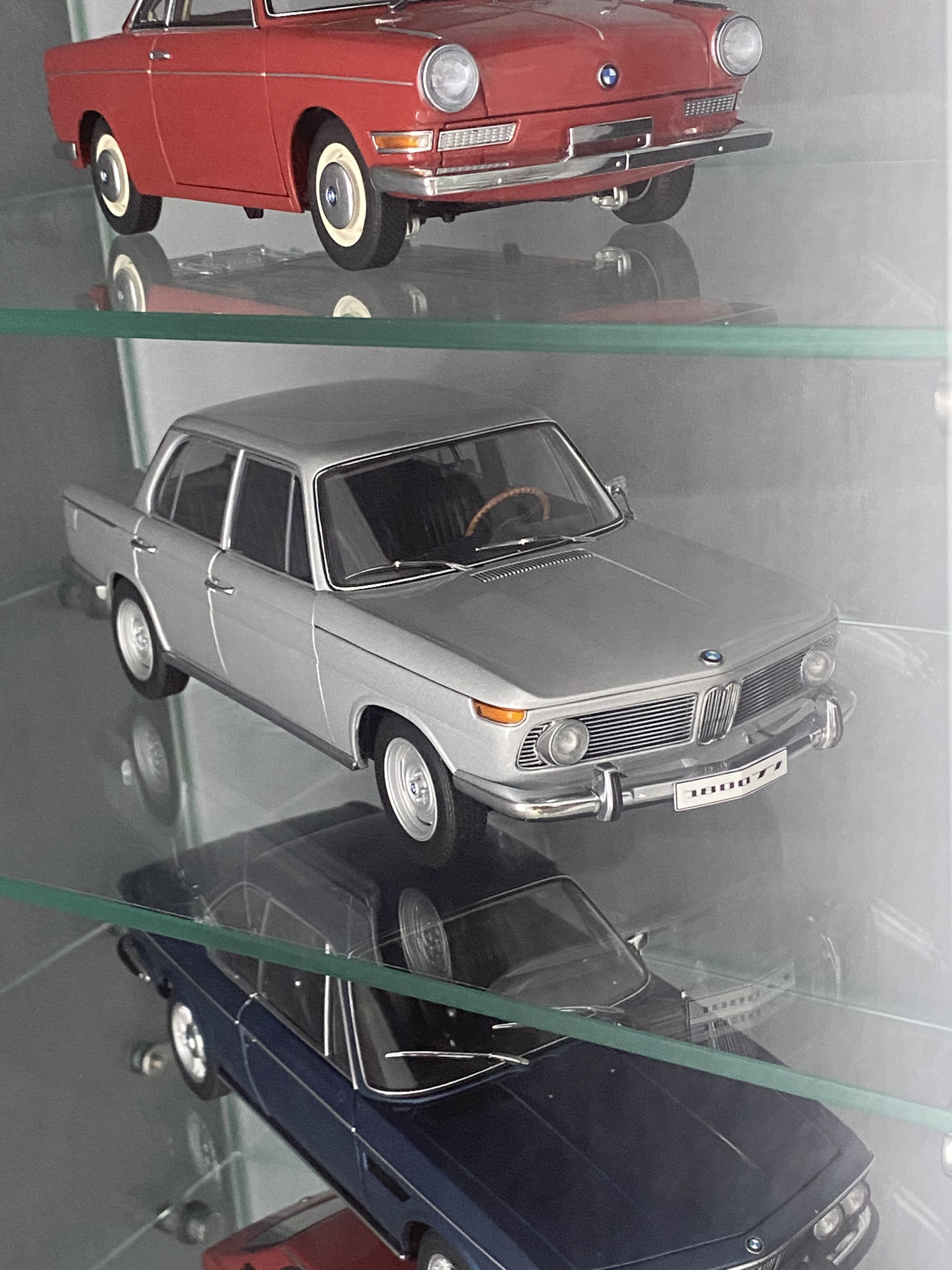 オートアート-  - 1800 TI/SA 1/18 Autoart 1-18 Bmw 1800 Ti-sa Stock Photo 2276059955 | Shutterstock