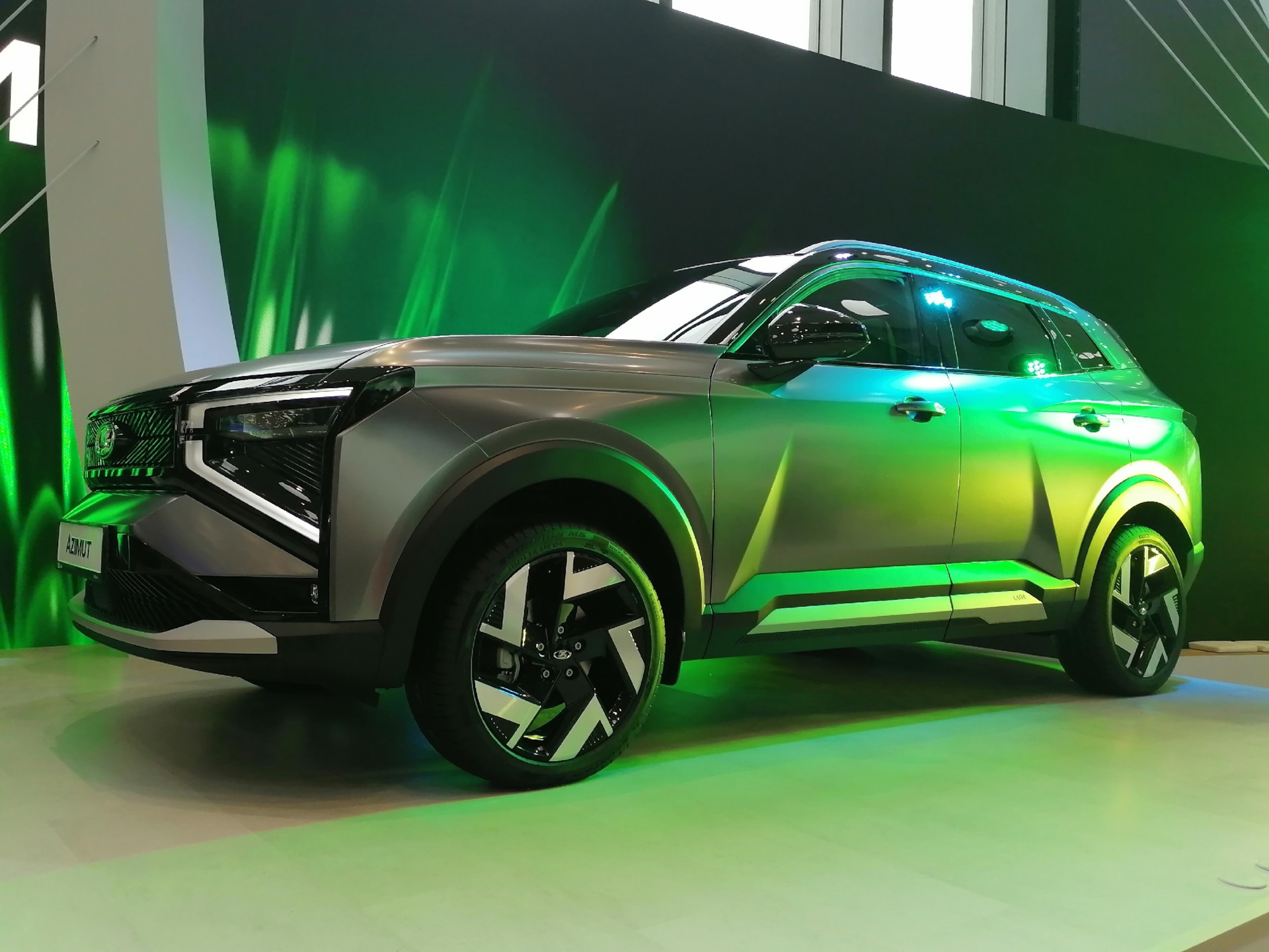 АвтоВАЗ запускает сборку кроссовера Lada Azimut в Тольятти