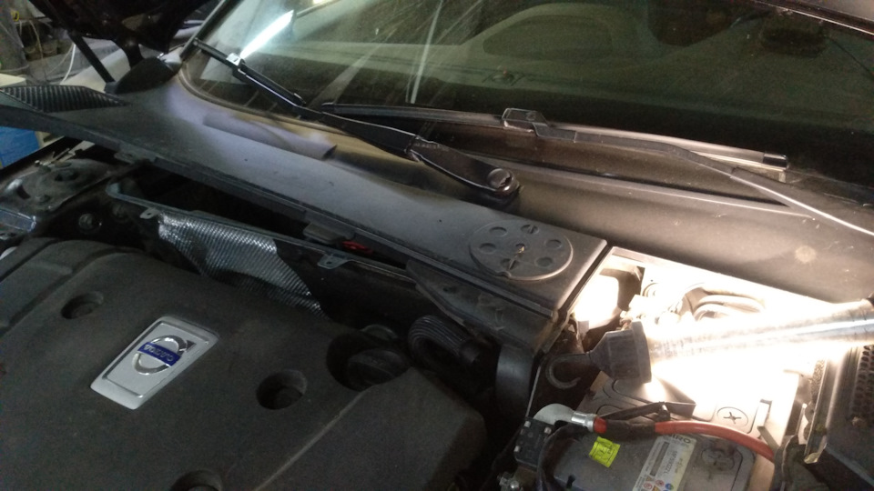 Установка Сабвуфера — Volvo XC70 III дизель, 2,4 л, 2011 года ...
