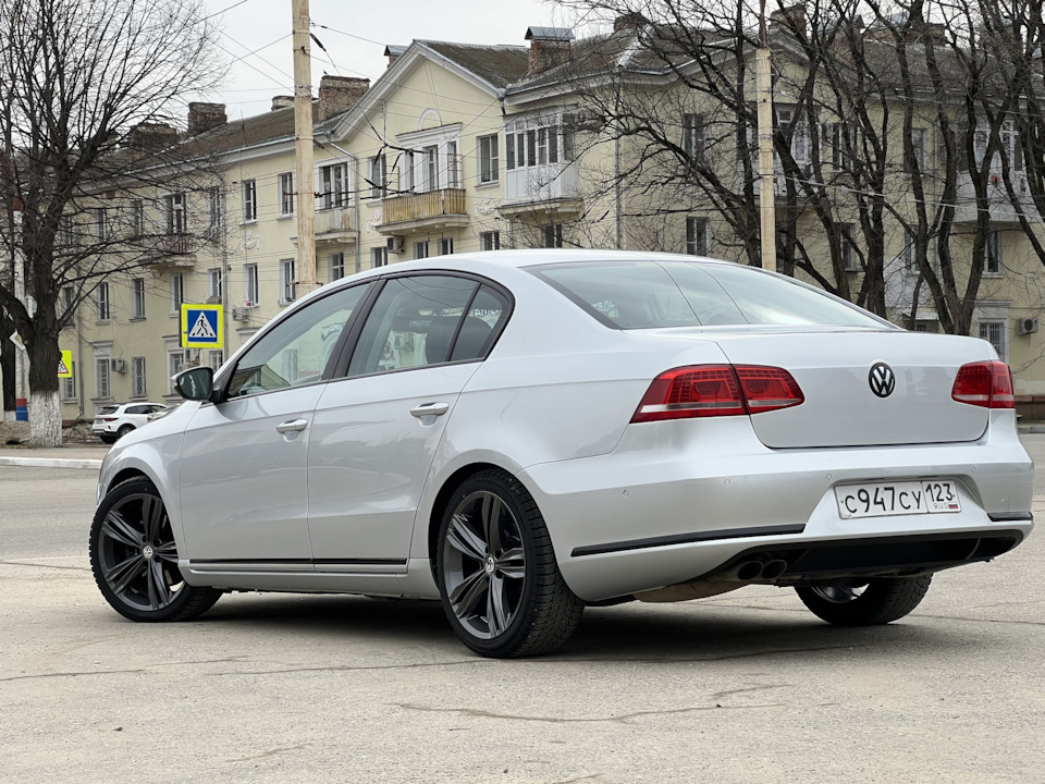 Хром на крышке оставить нельзя убрать. — Volkswagen Passat B7 бензин, 1 ...