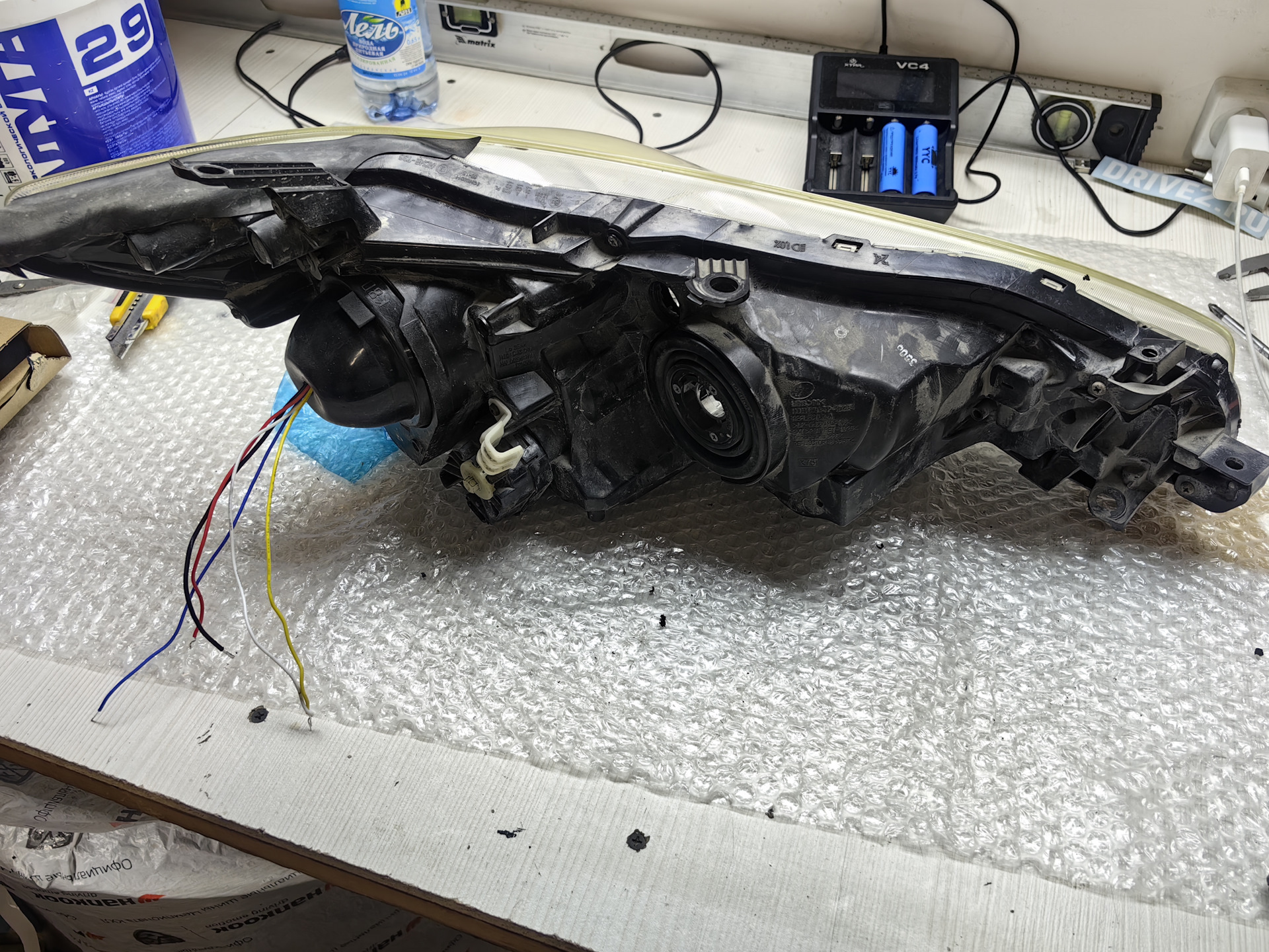 Установка Bi-LED линз Aozoom A3+ — Toyota Wish (AE20) бензин, 1,8