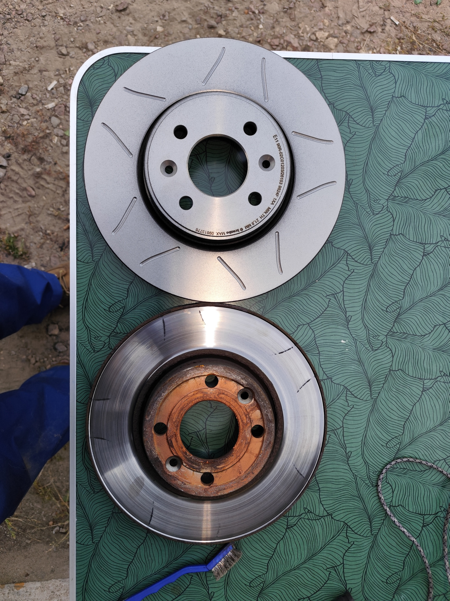 Оригинальные торм. диски Brembo 09.9895.10 (300мм) перед на Весту